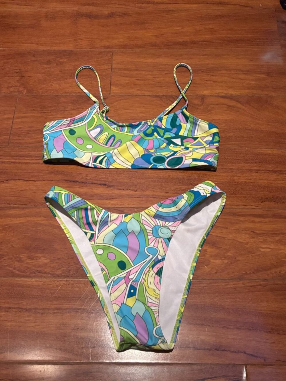 Multicolor Retro-Print High-Cut Bikini Set Size M